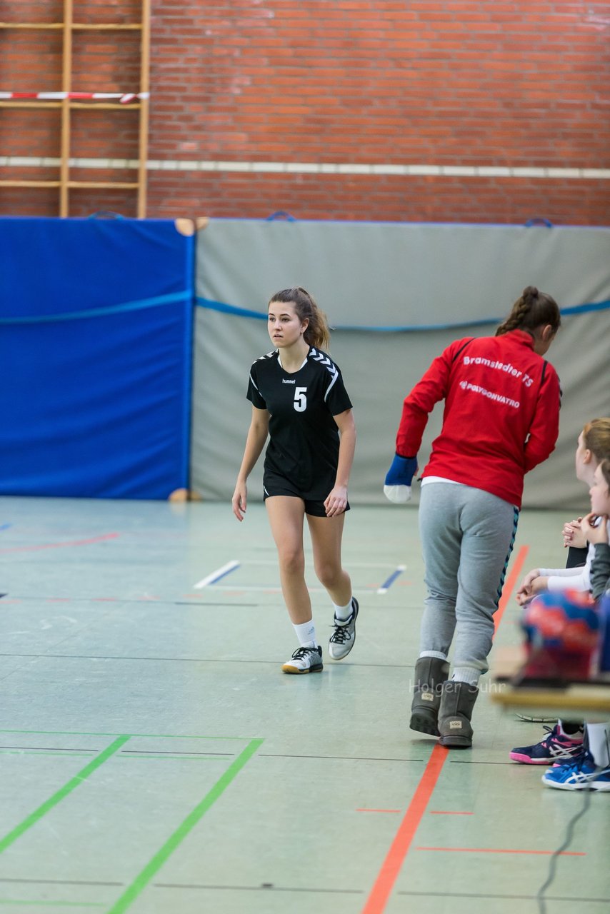 Bild 151 - B-Juniorinnen Bramstedter TS - TSV Altenholz : Ergebnis: 17:16